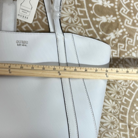 Guess White Naya TravelBag Set - Picture 7 of 15